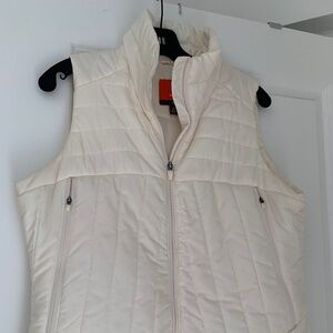 Merrill white puffer vest - large with 2 pockets